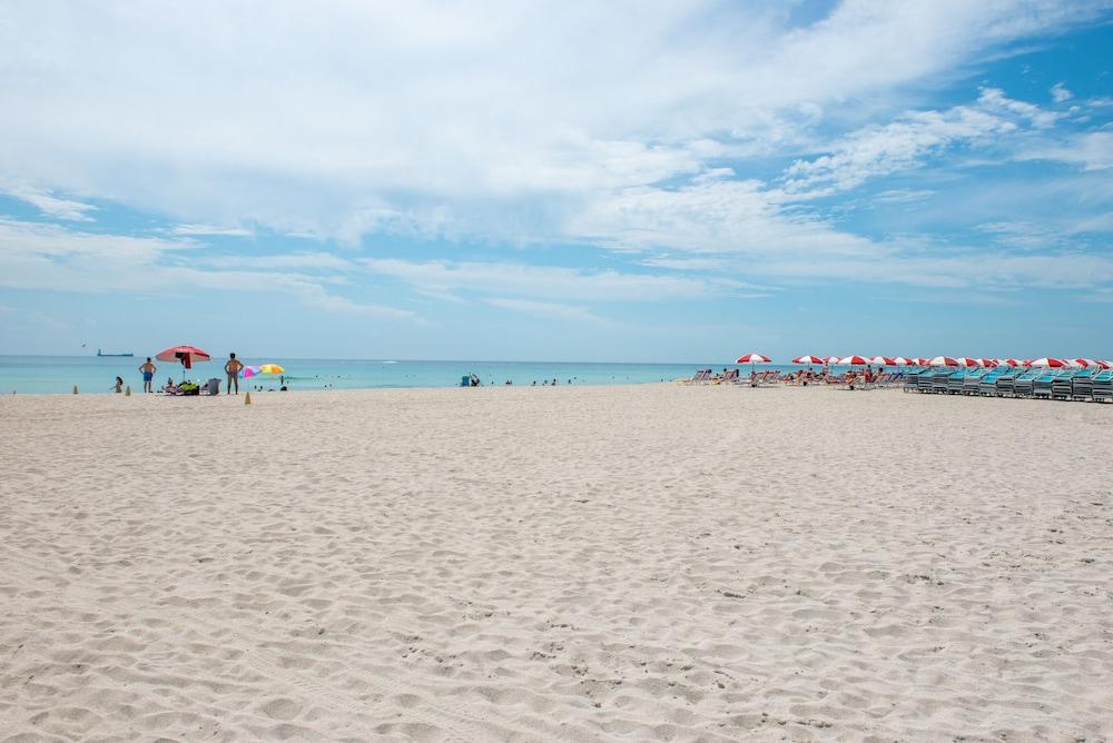 Beachside All Suites Hotel Маямі-Біч Екстер'єр фото