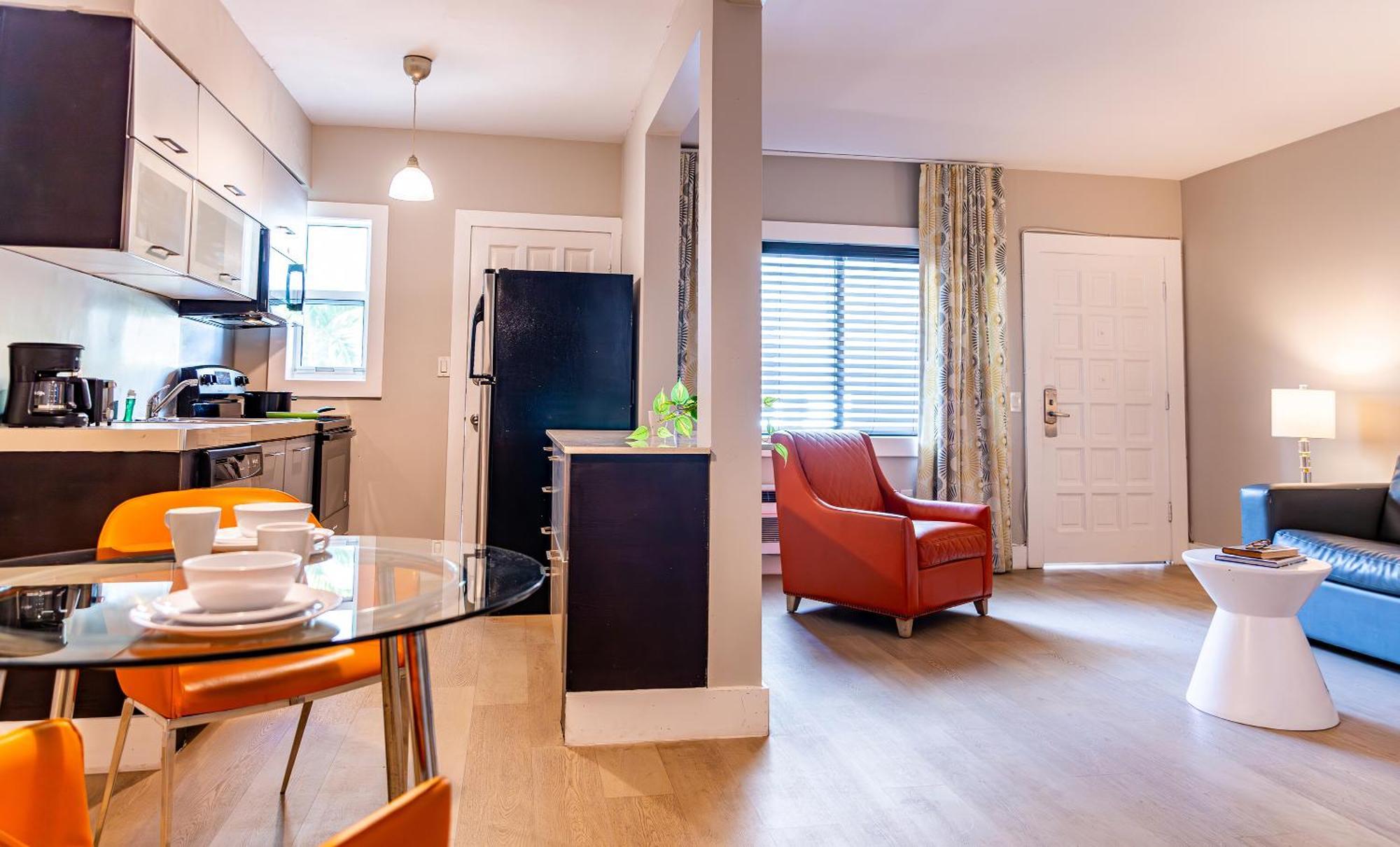 Beachside All Suites Hotel Маямі-Біч Екстер'єр фото