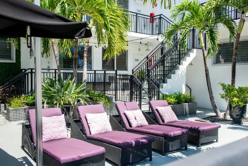 Beachside All Suites Hotel Маямі-Біч Екстер'єр фото